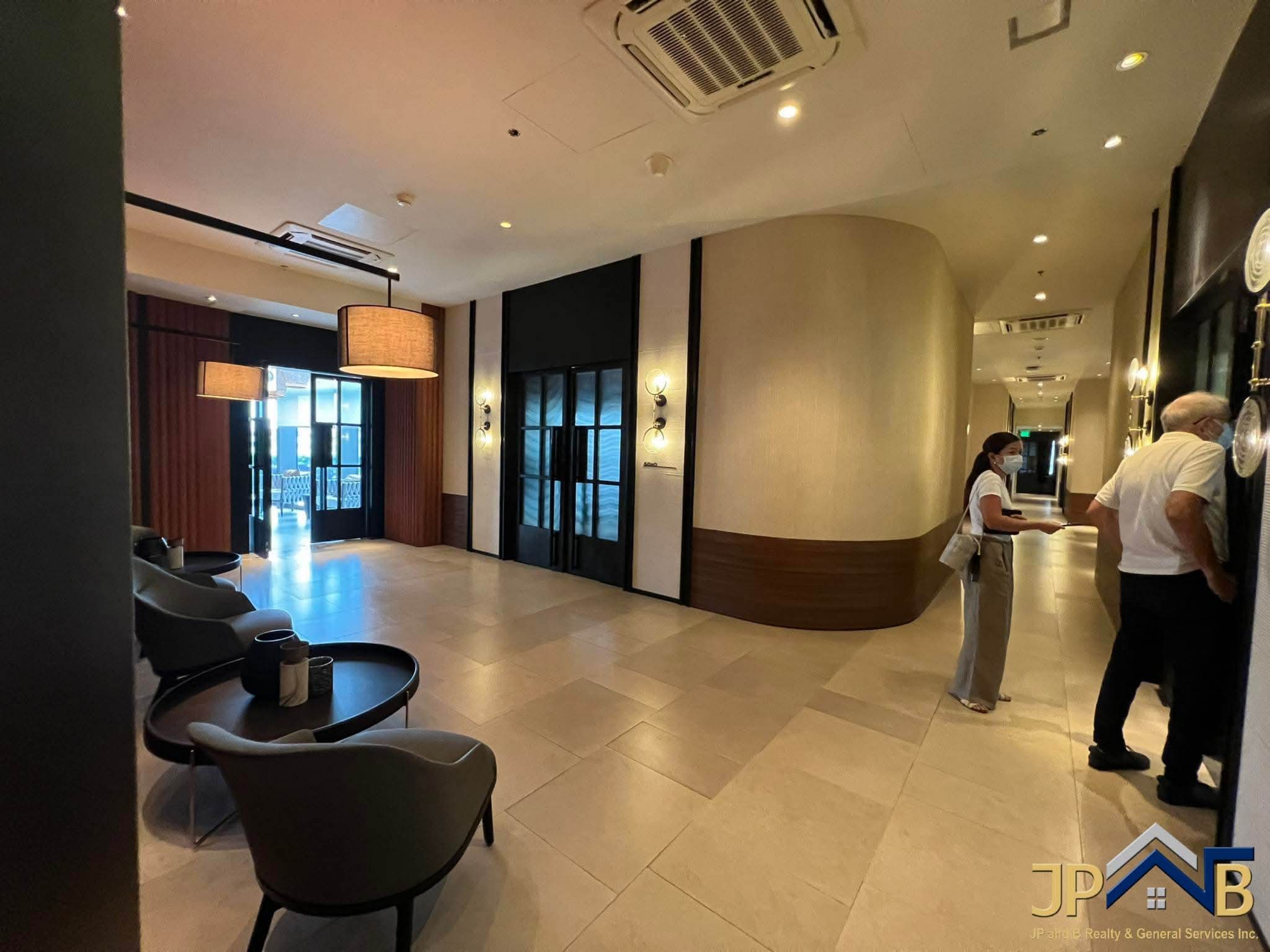The Rise Shang Makati